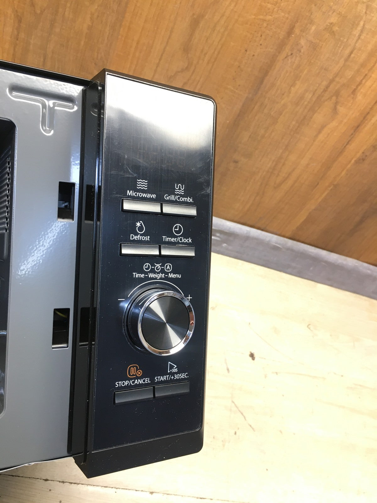 Toshiba MW3-AG20PE(BK) Mikrowelle mit Grill 20L 3-in-1 800W, Grill 1000W, I38989