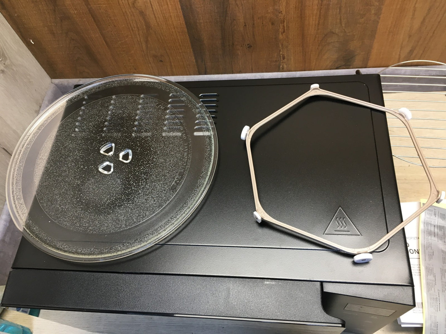 LG MH6535GDS Mikrowelle (25 L, 1000 W) mit Grill, I37741