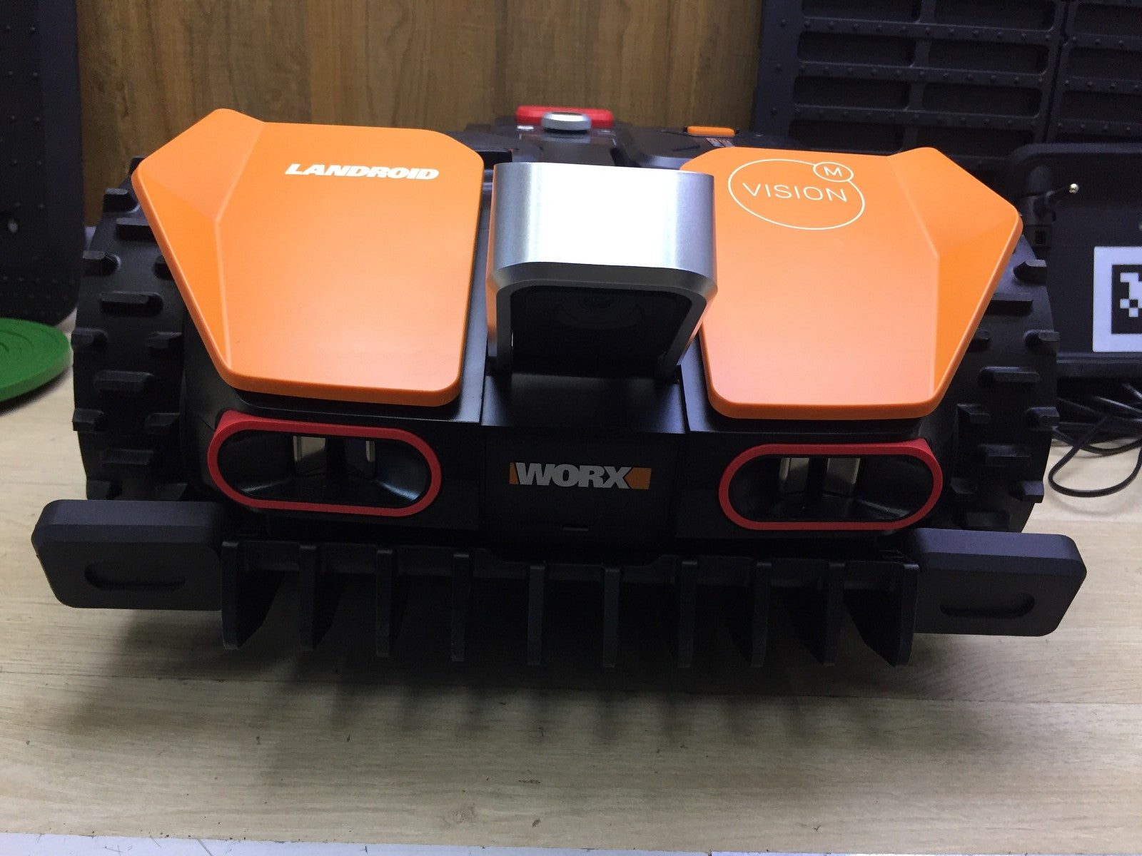 WORX Landroid Vision M800 Mähroboter ohne Begrenzungskabel WR208E.1, I33551