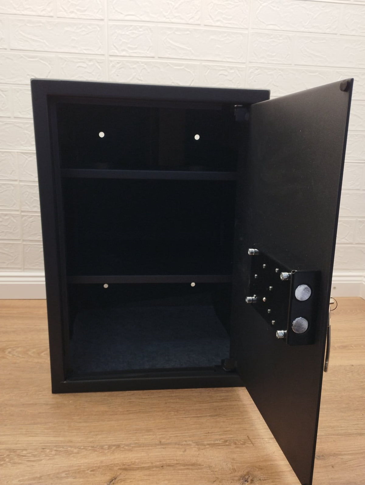 Brihard Business Tresor Safe mit Schlüssel-Schloss 60L