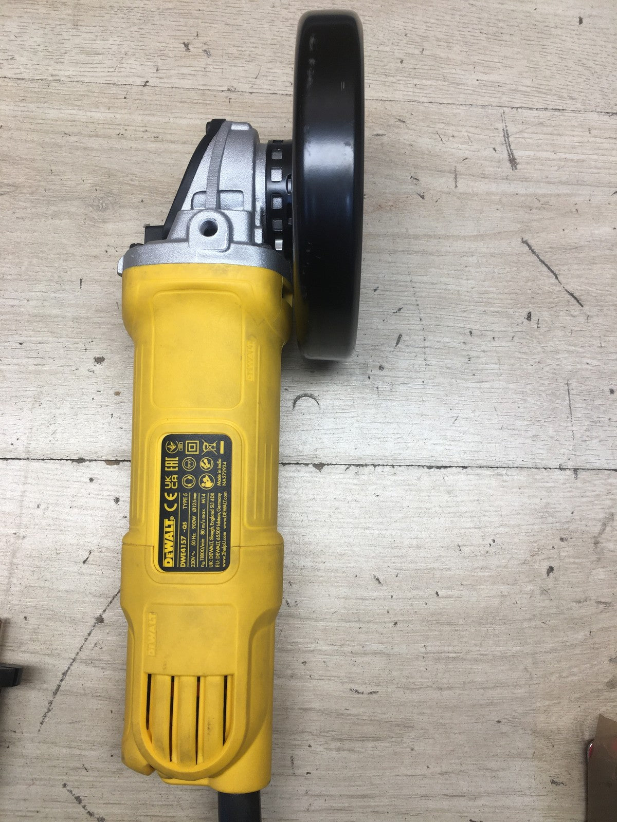 DEWALT Winkelschleifer DWE4157, 125 mm (900 Watt, 11.800 U/min), I40968