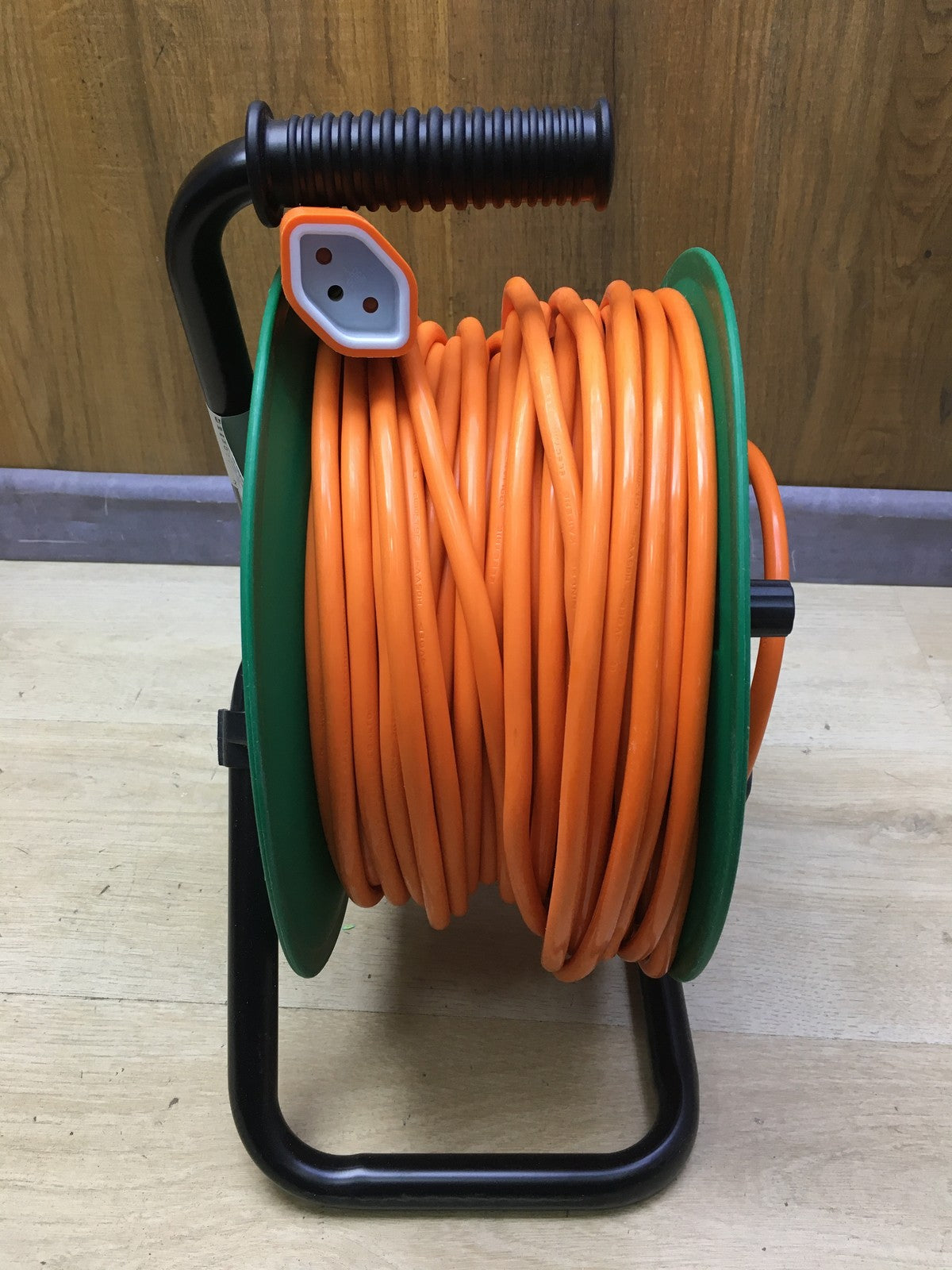 Zenitech Schweizer Gartenschlauchtrommel, 50 m, H05VV-F 3G1,5 mm², I34953