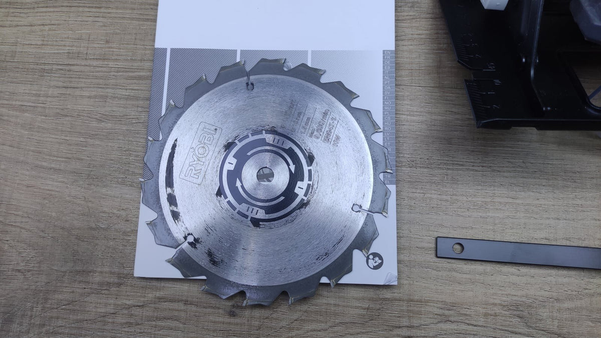 RYOBI 18 V ONE+ Akku-Handkreissäge R18CSP Solo, 150 mm Sägeblatt