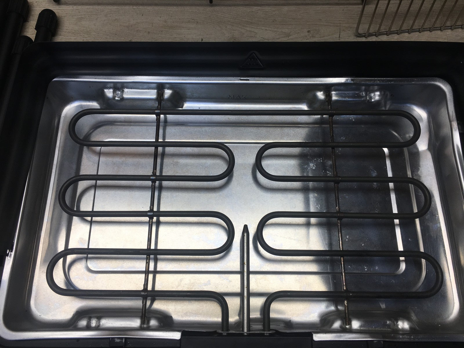 SEVERIN PG 8566 Standgrill mit Edelstahl-Grillrost und Standuntergestell, I38919