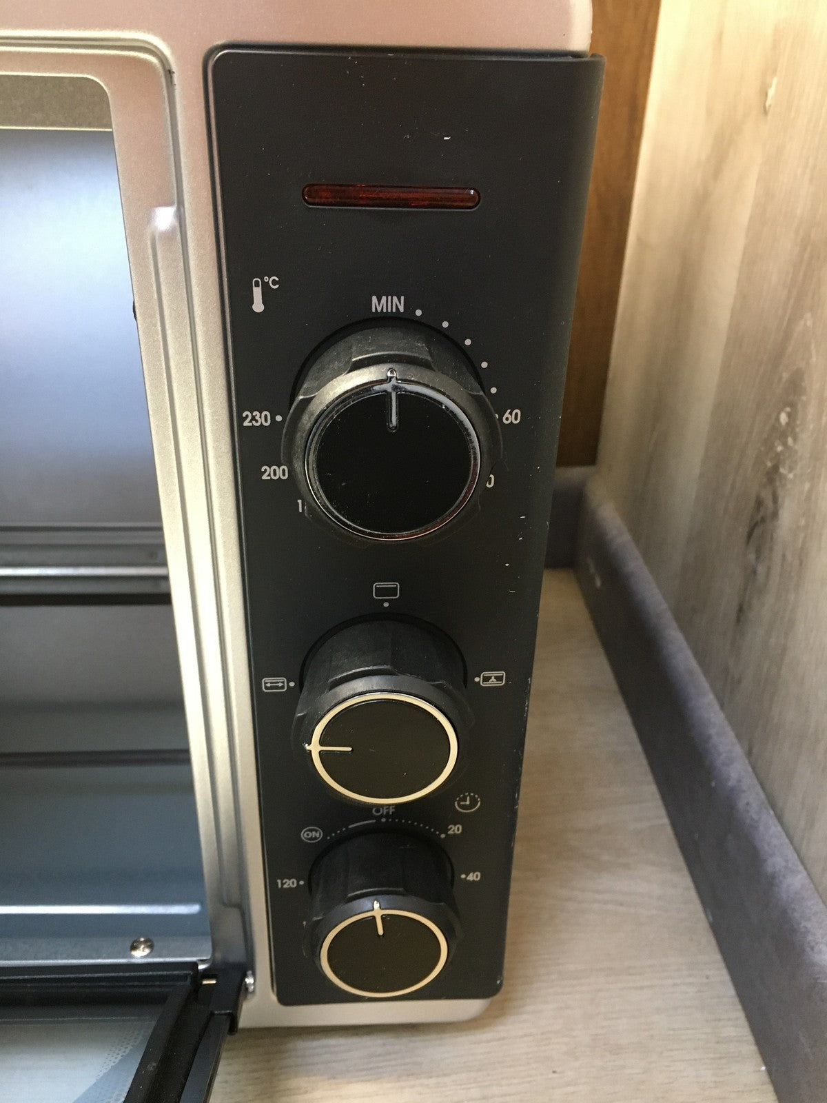 SEVERIN TO 2056 Mini Backofen mit Grillrost 30L 1600W I38715