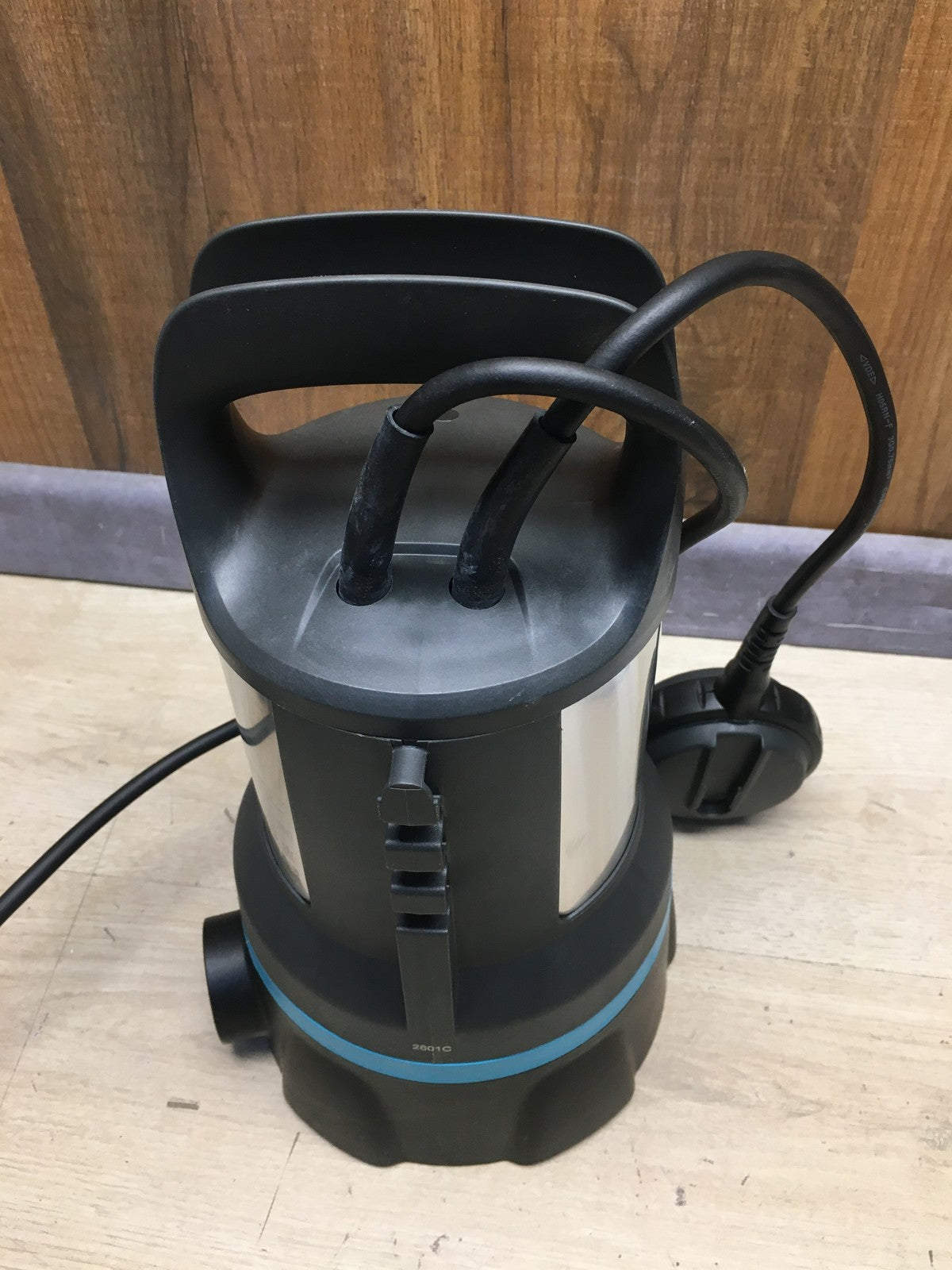 Gardena Klarwasser-Tauchpumpe 11000 (9032-20), 11.000 l/h Fördermenge, I40863
