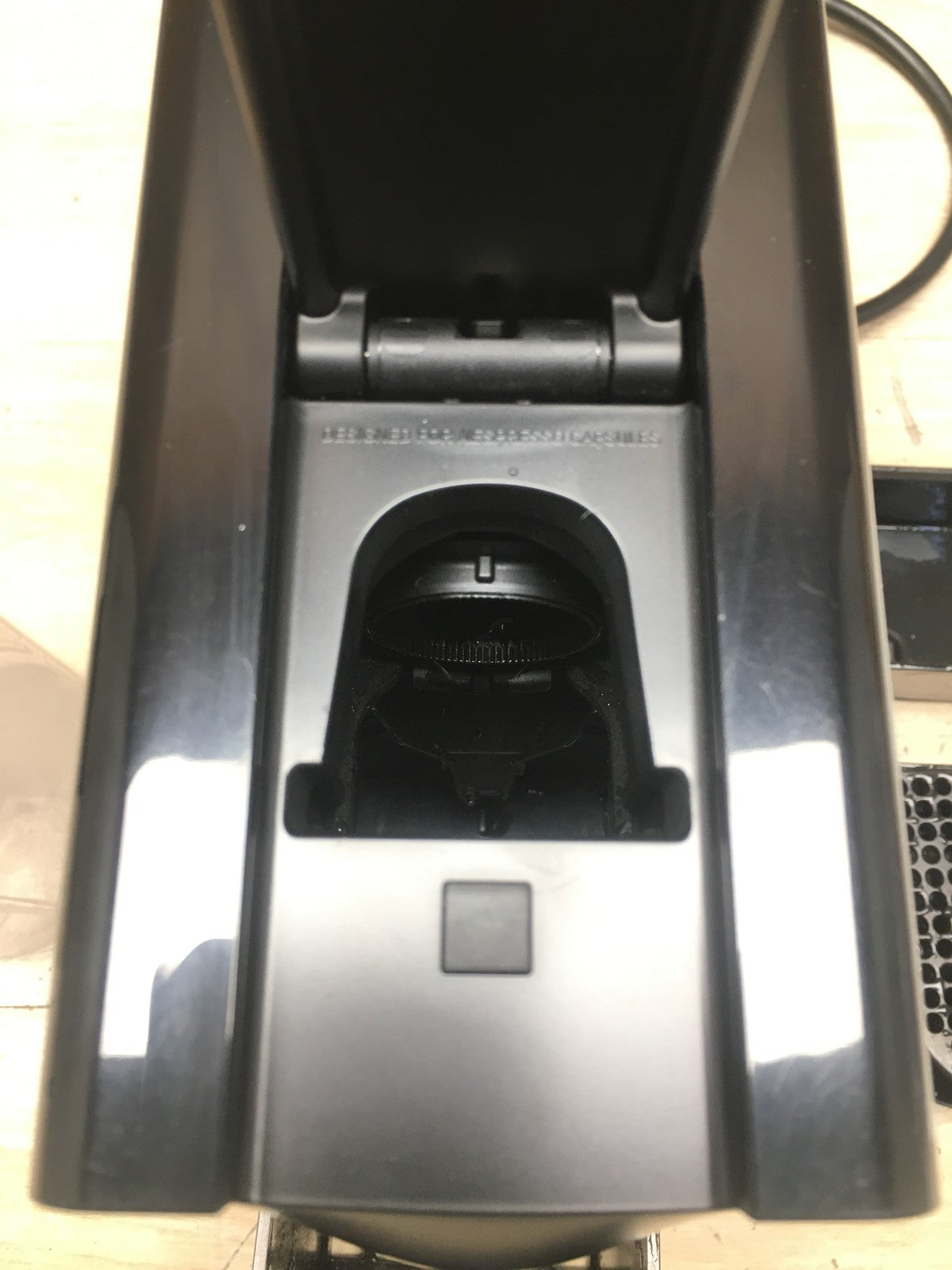 Krups XN110 Kapselmaschine Essenza Mini schwarz, I39000
