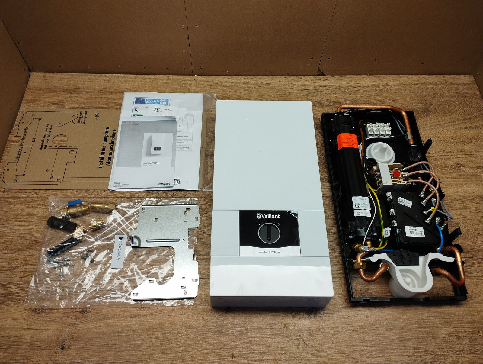 Vaillant VED E 21/8 B Elektro-Durchlauferhitzer, 400V, EEK:A, I39982