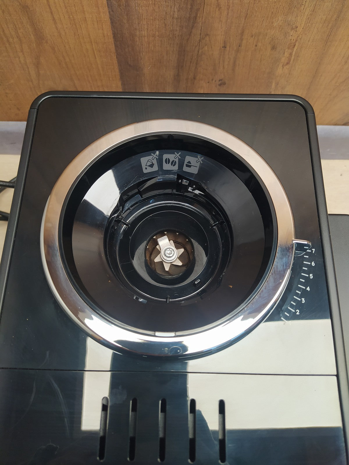 DELONGHI EXAM440.55.B Kaffeevollautomat Schwarz, I37369
