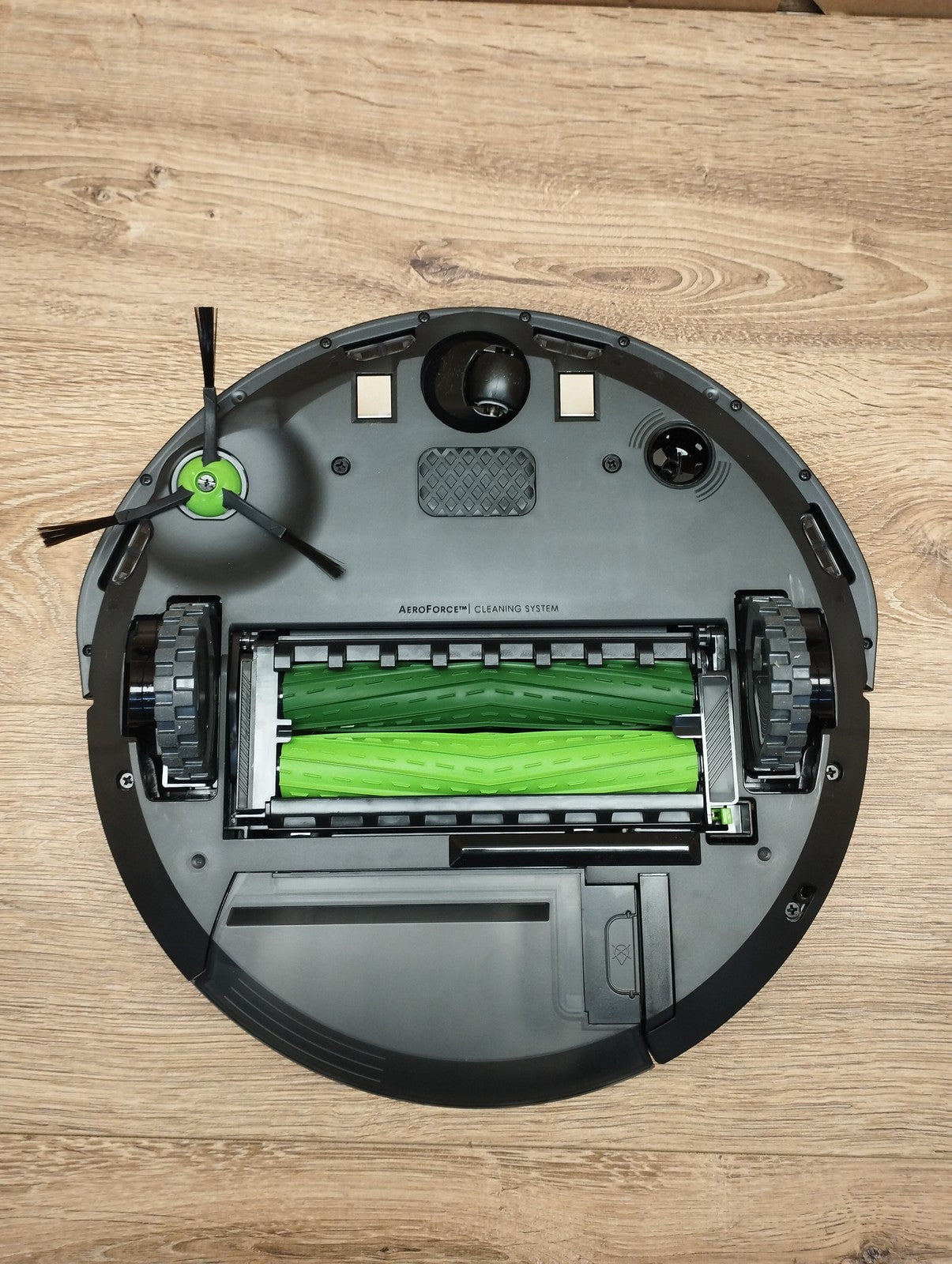 iRobot Roomba Combo i5 Saug-/Wischroboter RVD-Y1, I39750