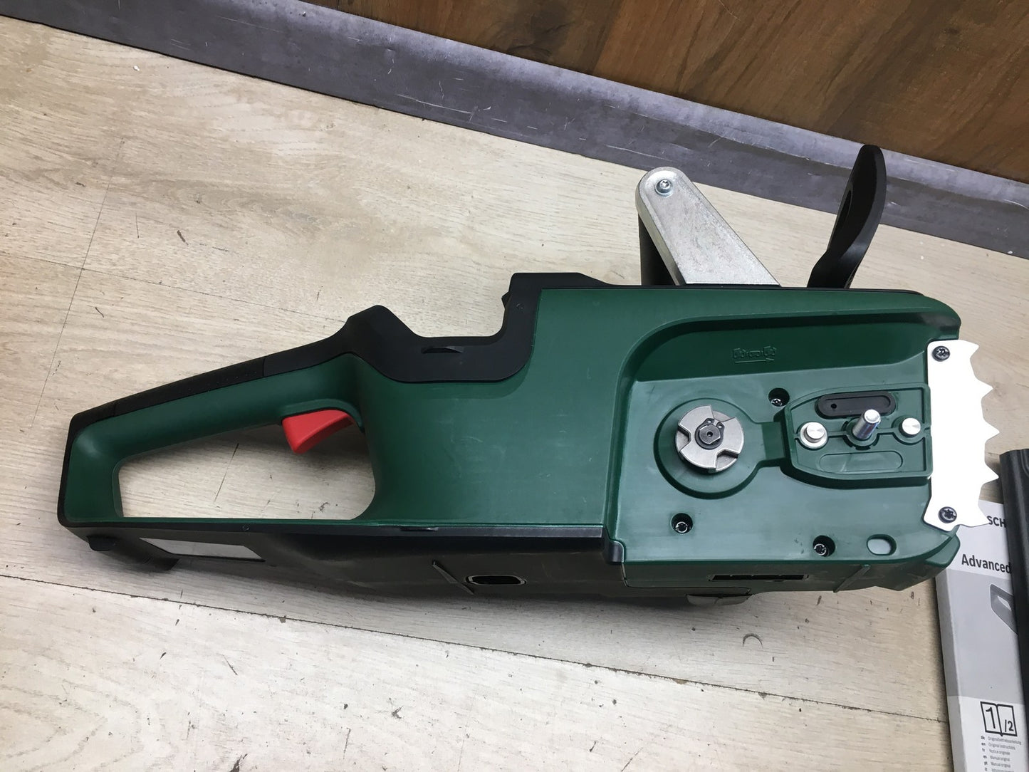 Bosch Akku-Kettensäge AdvancedChain 36V-35-40 Solo, I40041