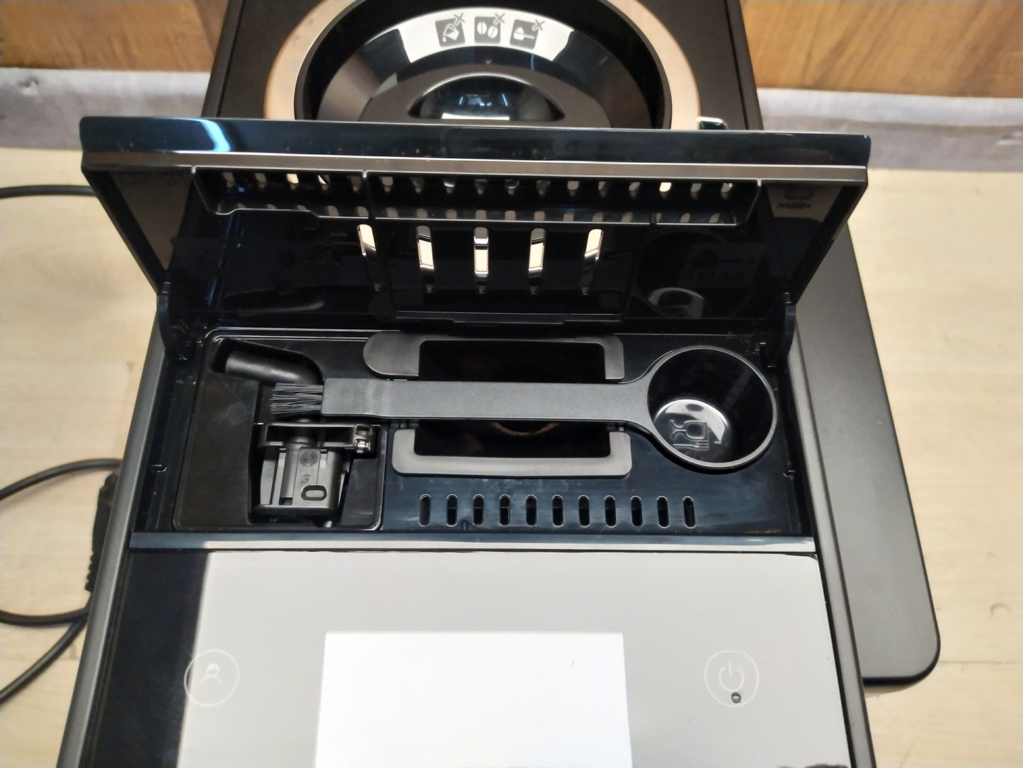 DELONGHI EXAM440.55.B Kaffeevollautomat Schwarz, I37369