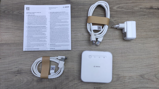 Bosch Smart Home Licht-/Rollladensteuerung Gateway II BSHC-2, I35233