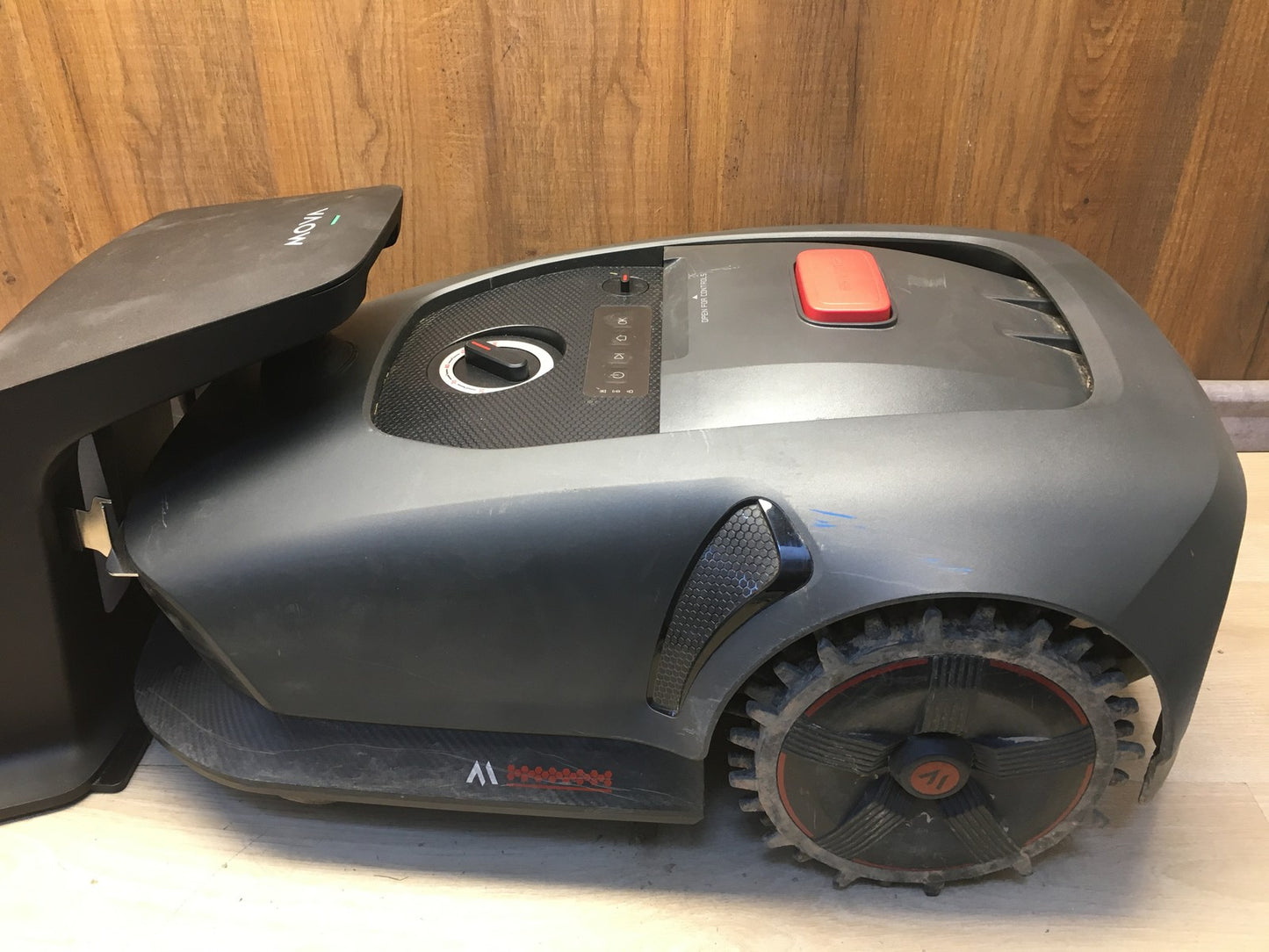 Dreame Mova 1000 Mähroboter (MLLM4110) bis 1.000 m² 3D-LiDAR kabellos, I37173