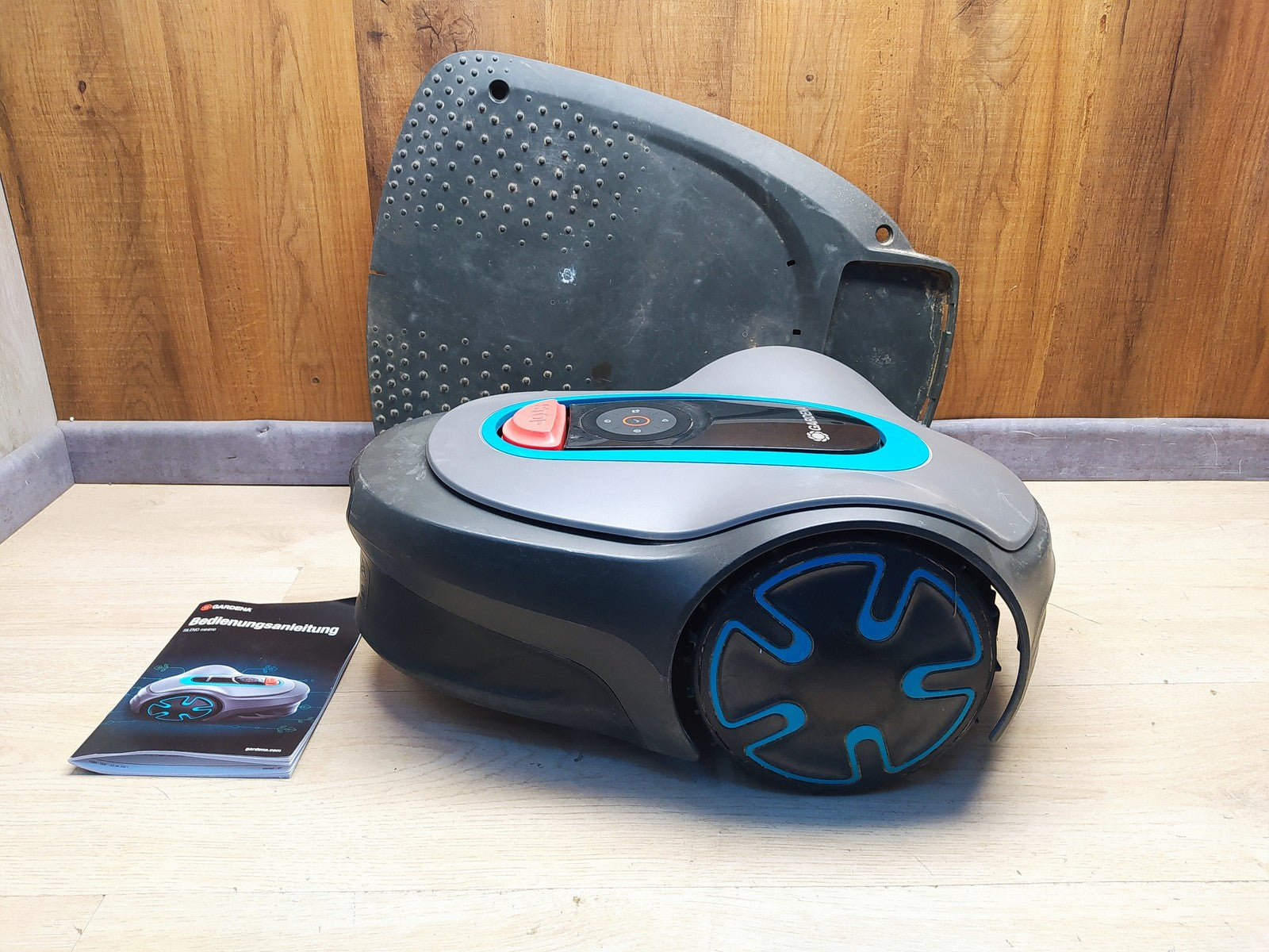 Gardena Mähroboter Rasenmäher SILENO minimo 250 m² (15201-20) Bluetooth I35748