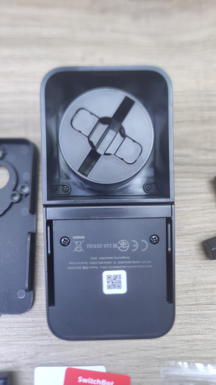 SwitchBot WLAN Smart Lock Pro Elektronisches Türschloss, Matter, I38693