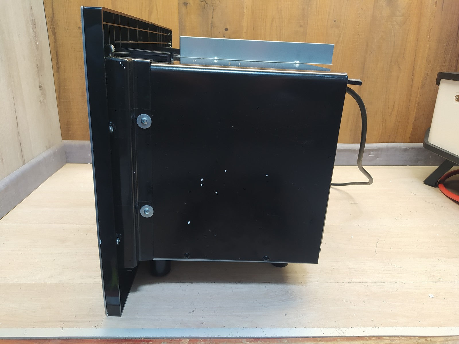 Bomann MWG 3001 H EB Einbaumikrowelle mit Grill und Heißluft, 25L, 900W, I38706