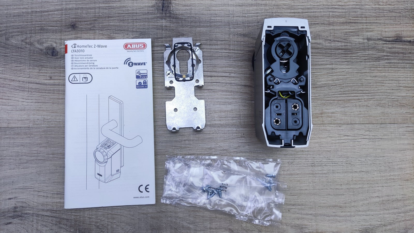 ABUS HomeTec Pro Z-Wave-Türschlossantrieb CFA3010 silber, I35906