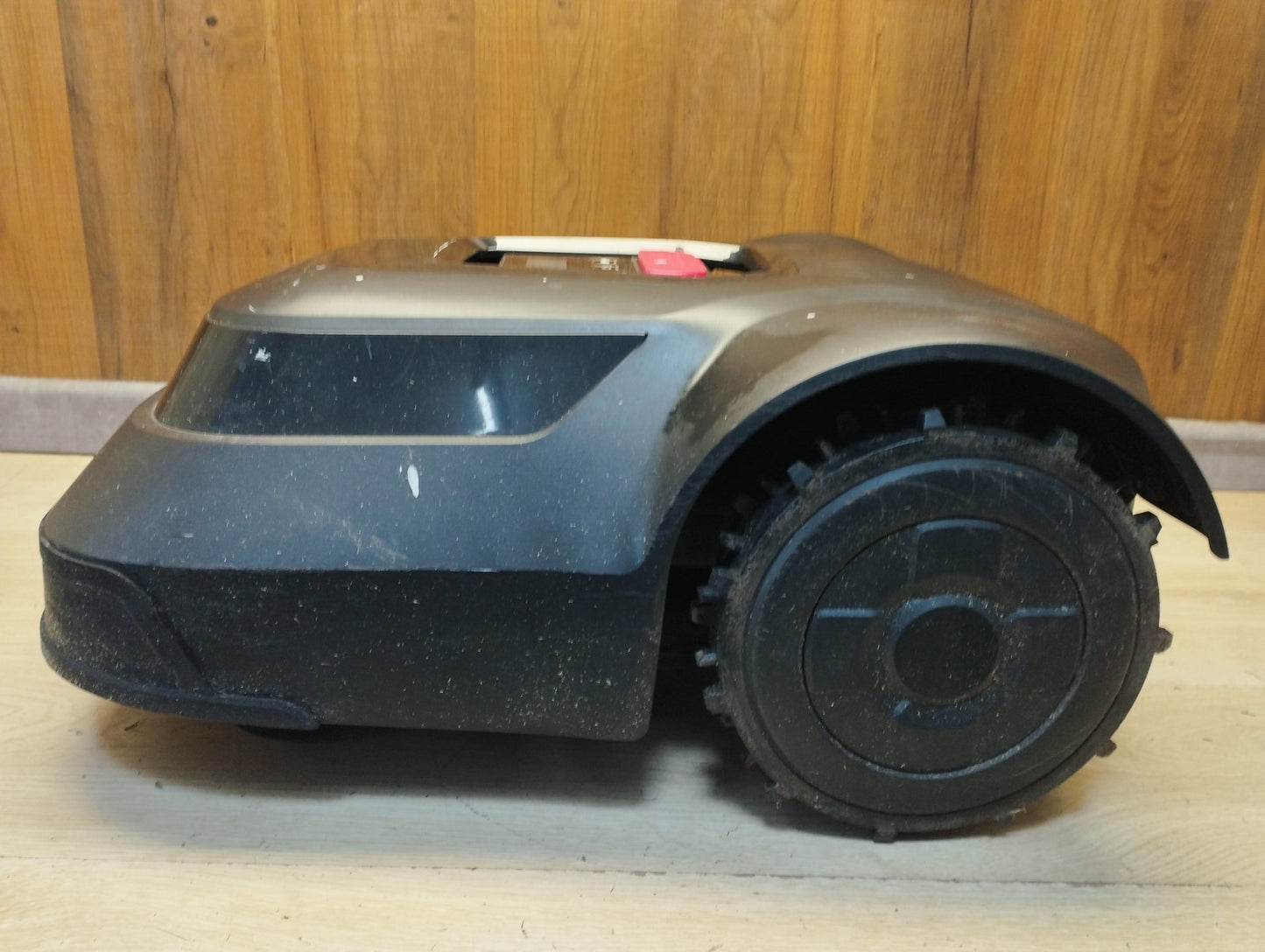 Handwise MGC500 Mähroboter für Rasenflächen bis ca. 500 m² I39543