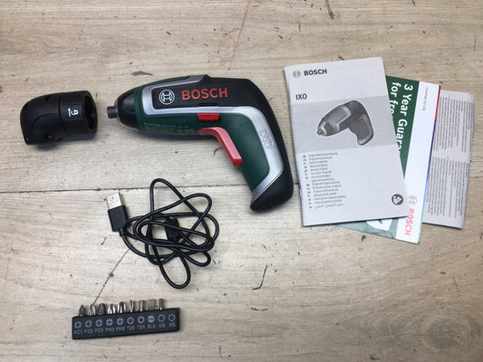 Bosch Akkuschrauber IXO, 7. Generation, 3,6V, 2,0Ah, 5,5Nm, I38084