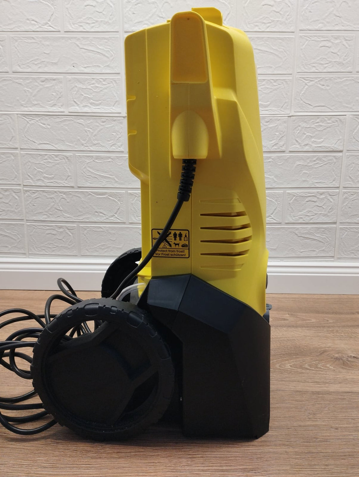 Kärcher K 3 1.601-888.0 Hochdruckreiniger mit Dreckfräser und Schlauch 1600W