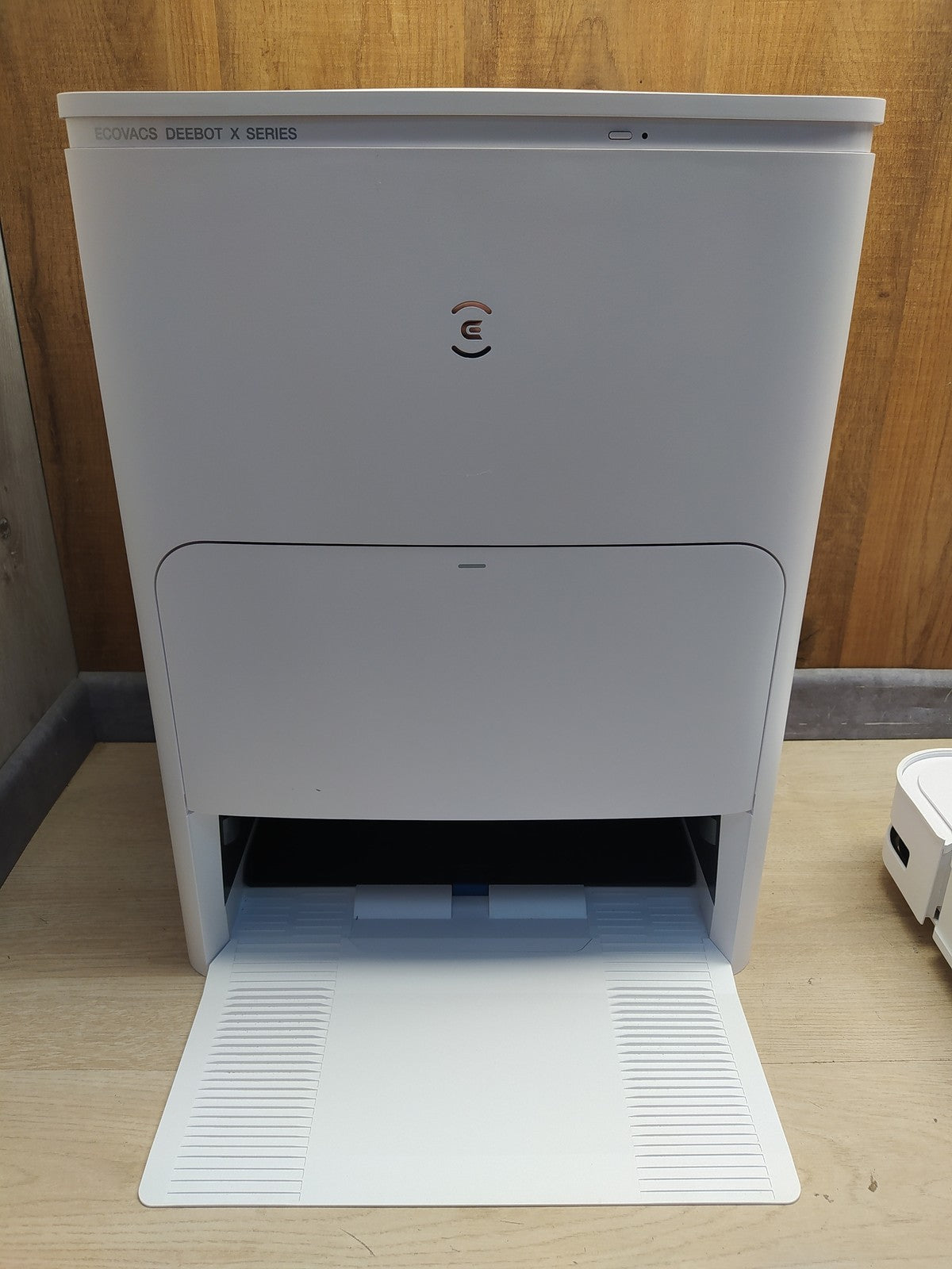 ECOVACS DEEBOT X5 Omni Saugroboter mit Wischfunktion DDX19, 12,800Pa, I36465