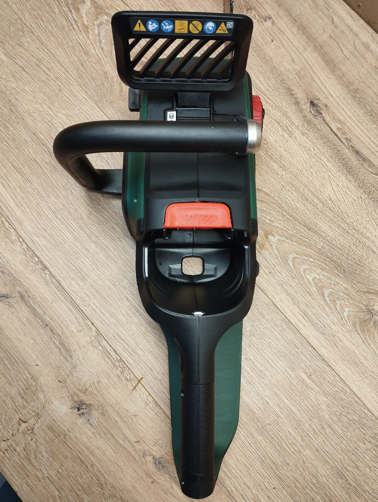 Bosch Akku-Kettensäge AdvancedChain 36V-35-40 Solo, I39924