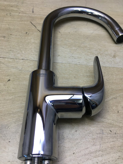 GROHE Swift Waschtischarmatur 24330001, wassersparend, Wasserhahn, I35137