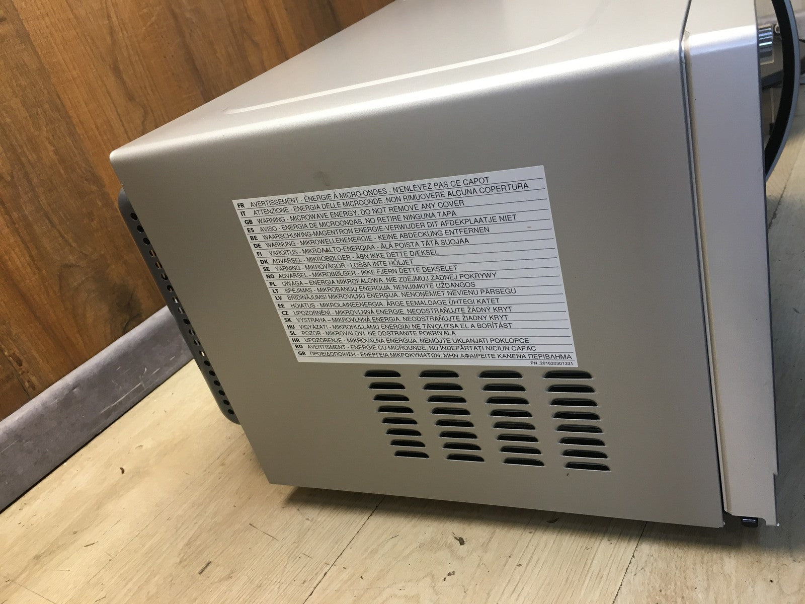 SHARP R843INW Mikrowelle 25 L, 900 W, I38994