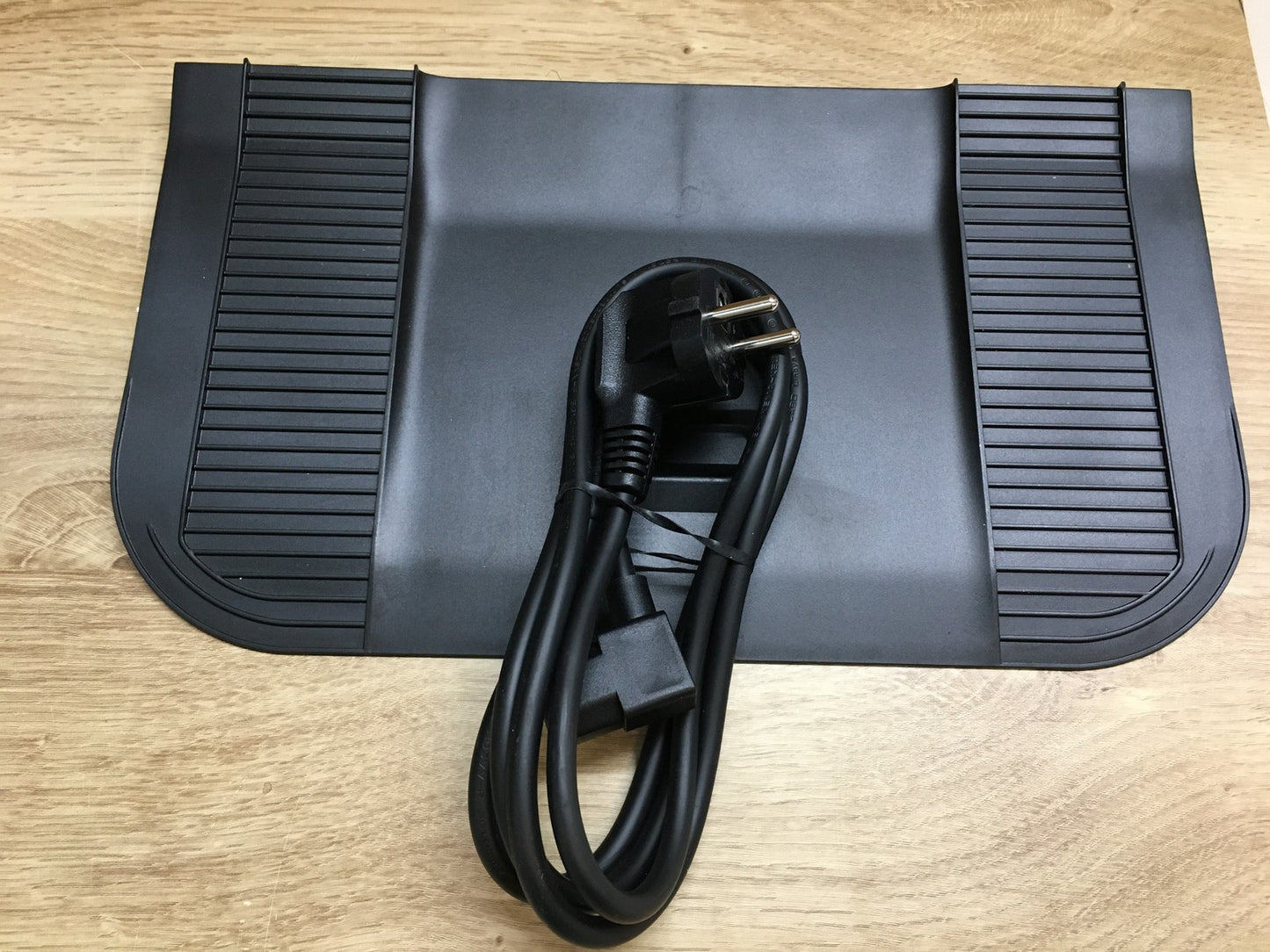 Ecovacs Deebot T80 Omni Saugroboter mit Wischfunktion DEX68, schwarz, I39954