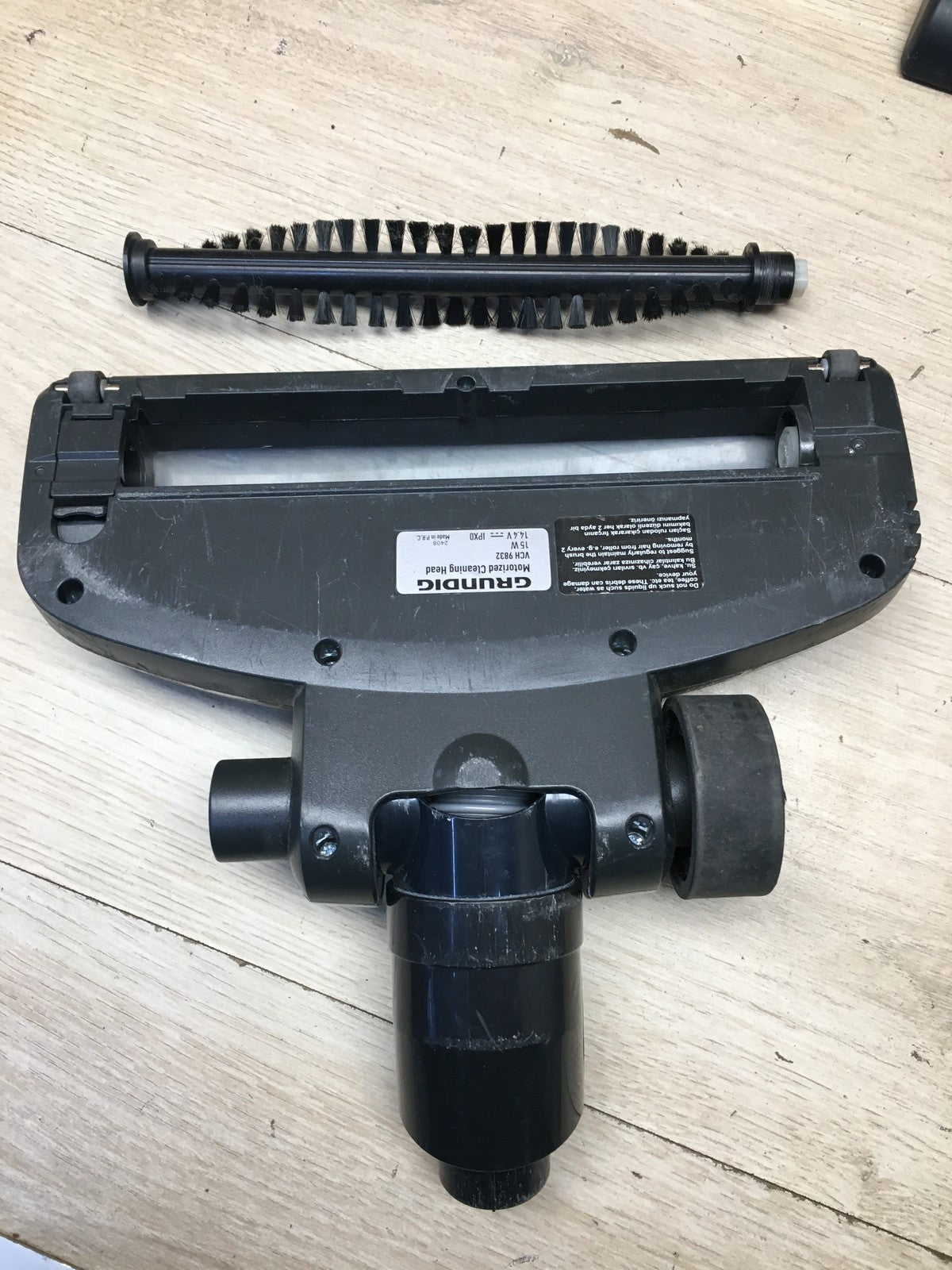 Grundig GMS2500 2 in 1 Akku-Stab-/Handstaubsauger VCH 9832, I36231