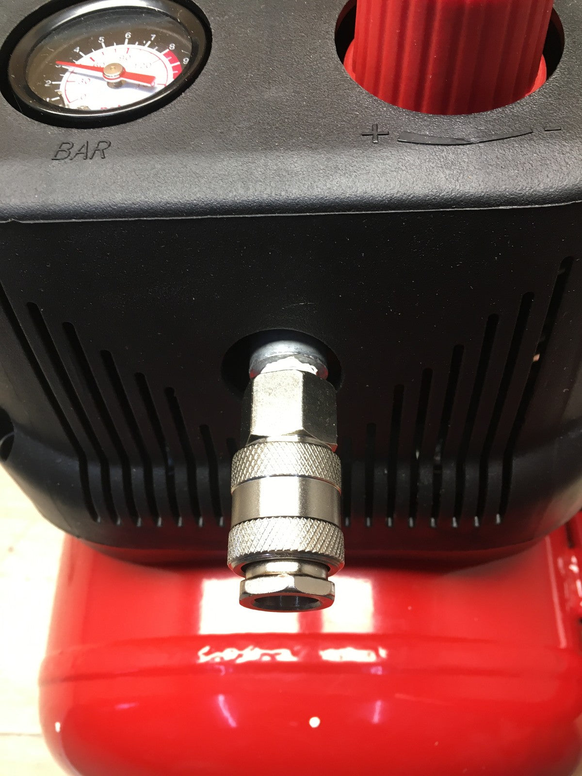 Einhell Kompressor TC-AC 200/24/8 OF (1.200 W, max. 8 bar, Druckminderer) I37303