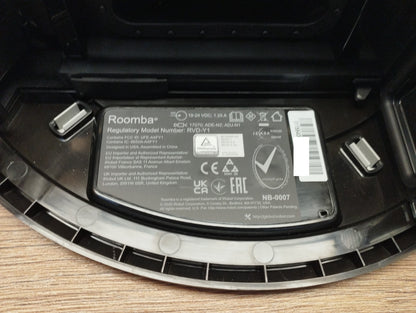 iRobot Roomba i1 Saugroboter RVD-Y1, I39748