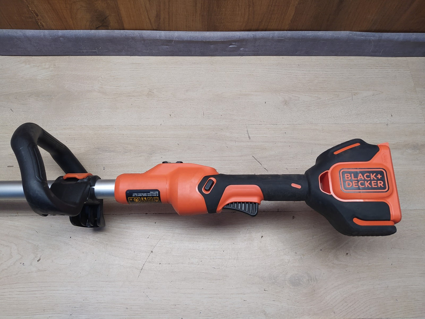 Black+Decker Akku-Rasentrimmer BCSTA536 solo, 36V, Schnittbreite 33 cm, I35945
