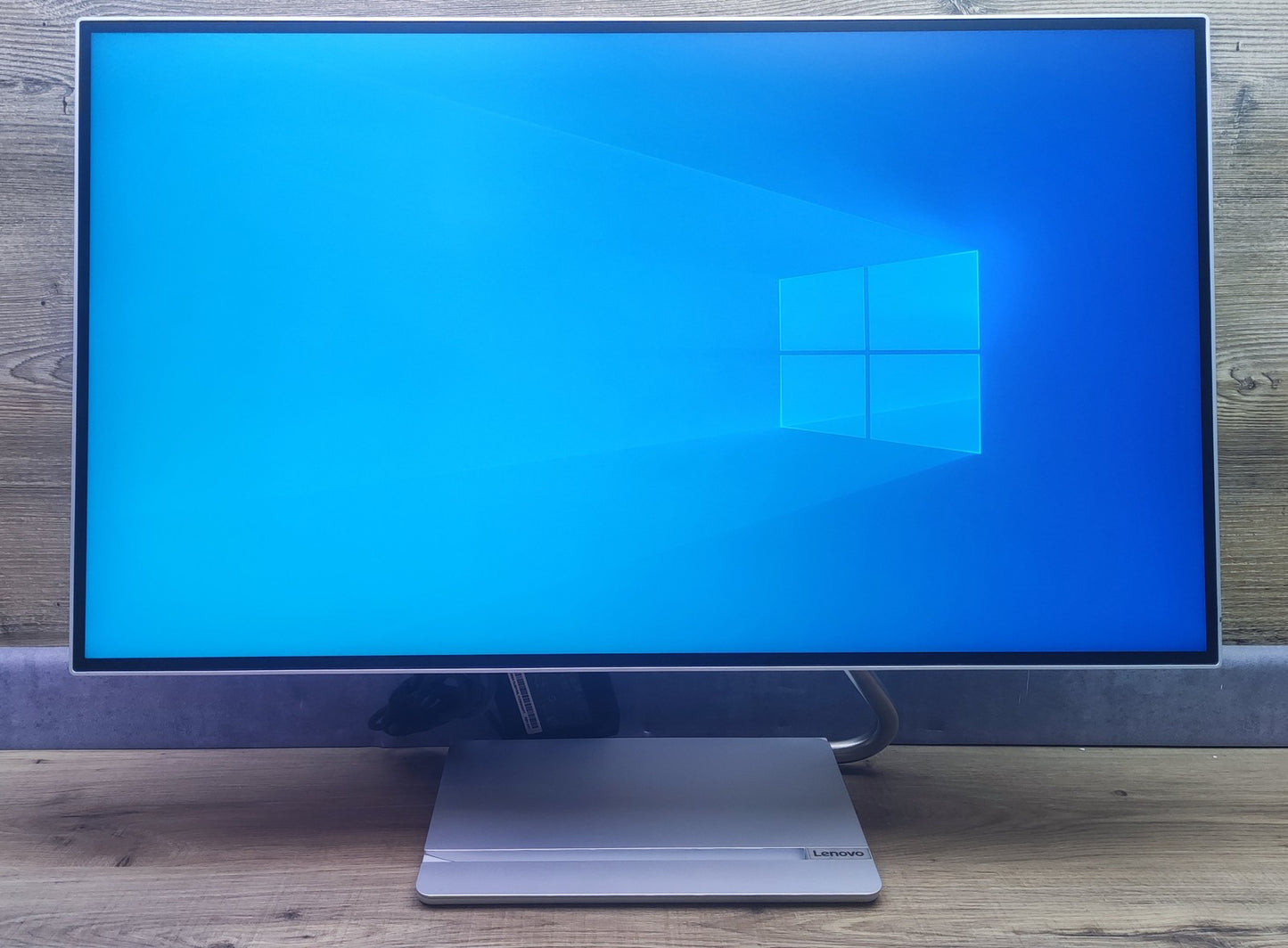 Lenovo Q27h-20 Monitor 27" WQHD 2560x1440 IPS HDR10 HDMI DP USB-C AMD FreeSync