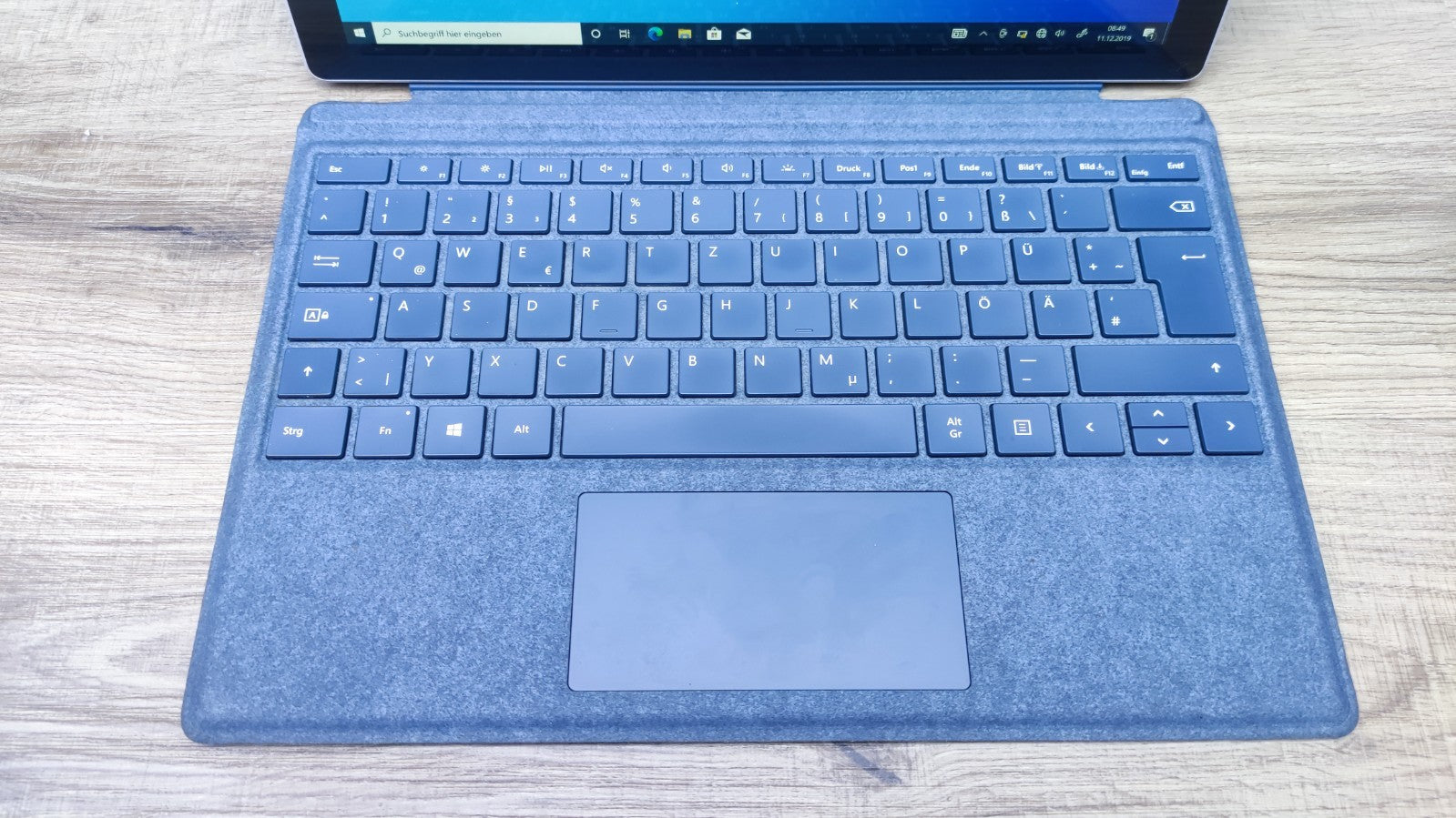 Microsoft Surface Pro 5 Windows Tablet 2736x1824 i5-7300U 8GB 256GB LTE M1807