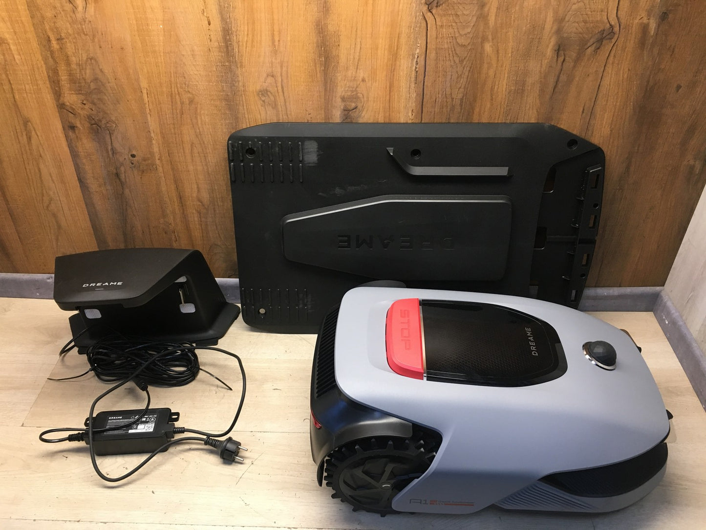 DREAME Intelligenter Mähroboter A1 Pro bis 2000m² 3D Sensor (MLLA7210) I37977