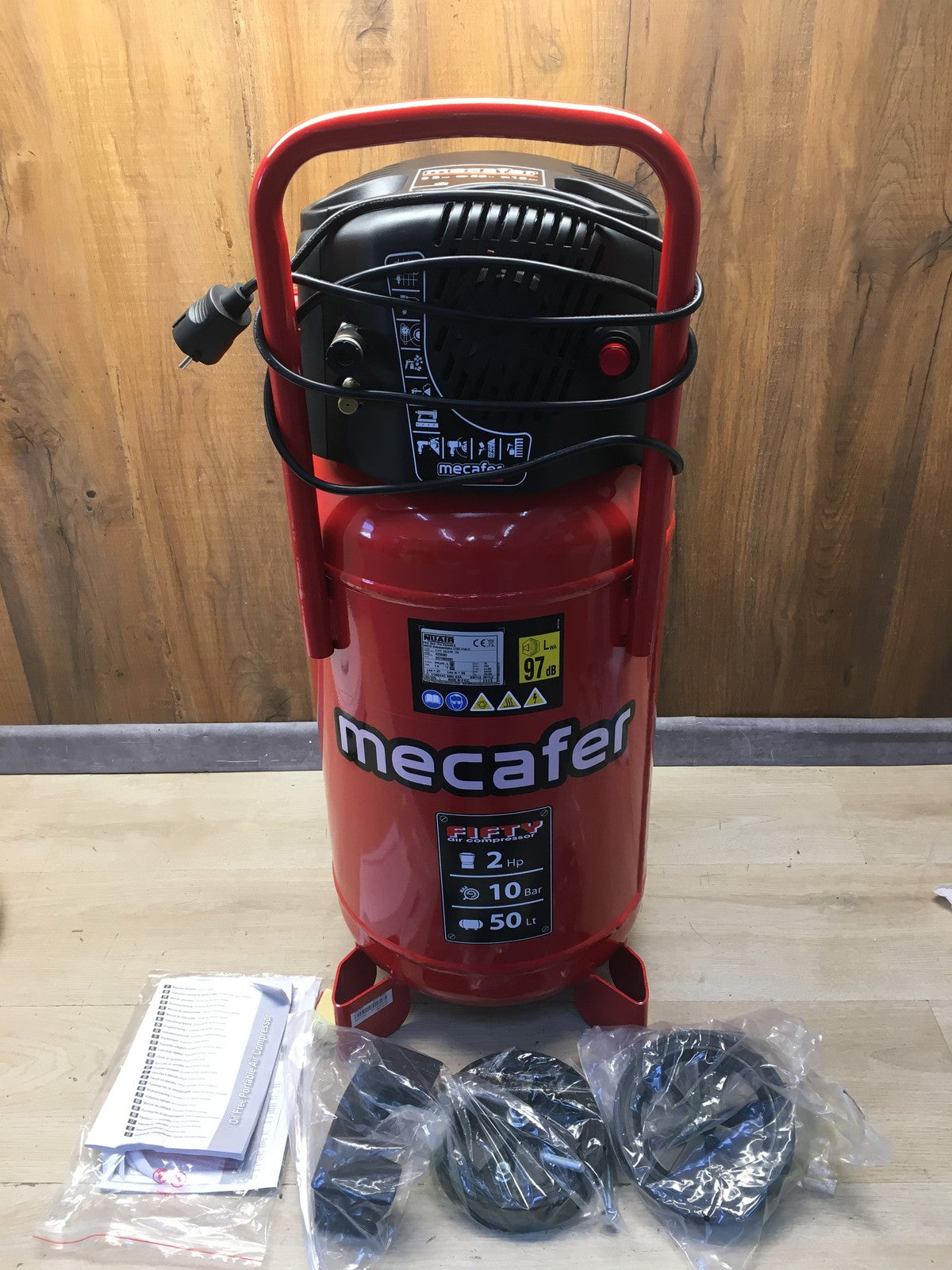 Mecafer 425090 Mobiler Kompressor 50L 2 kW 10 bar, I39874