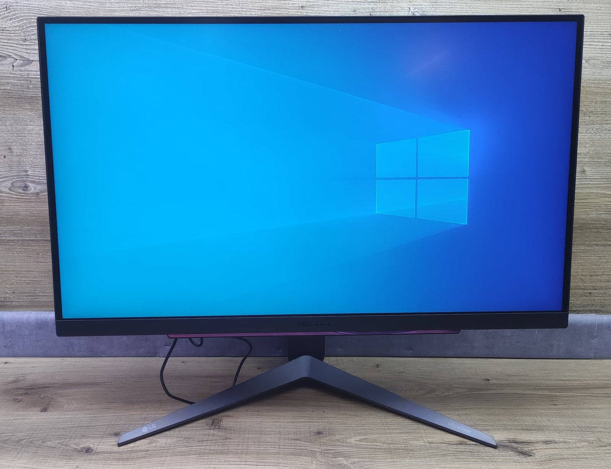 LG UltraGear 27GR93U-B 4K Monitor 27" UHD 3840x2160 HDR NVIDIA G-Sync 144Hz 1ms