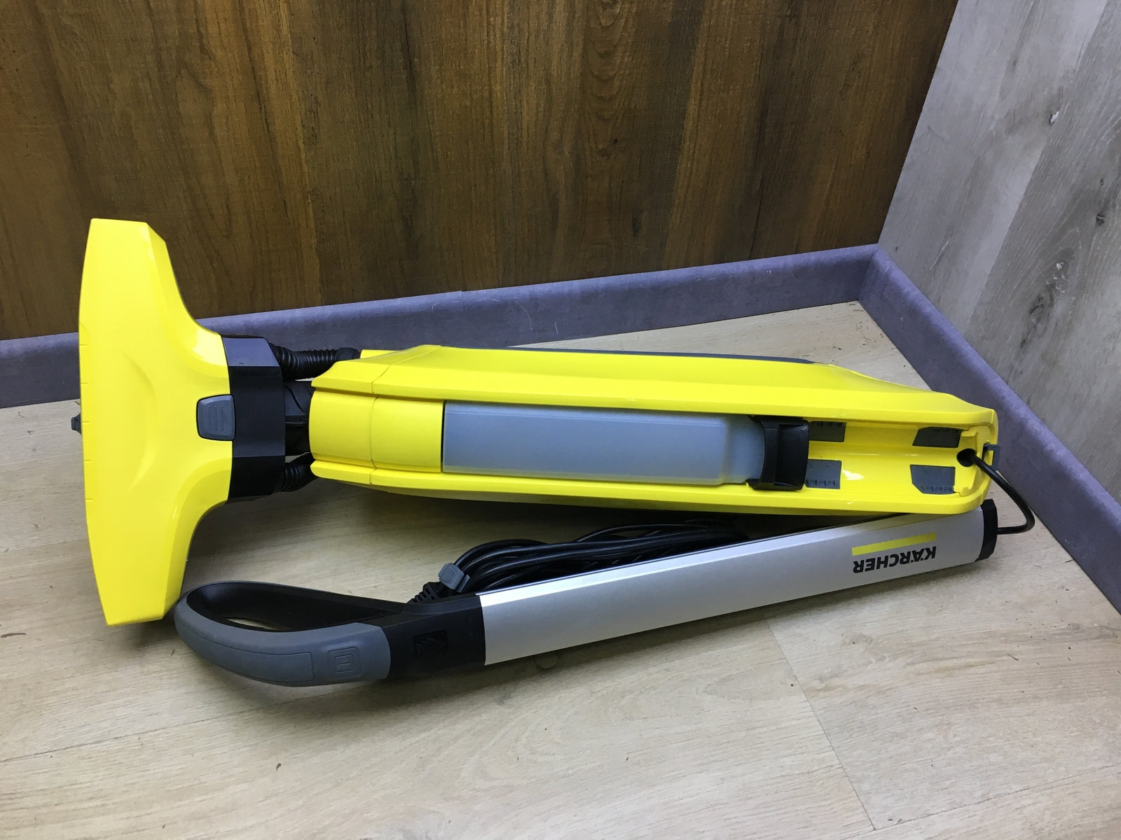 Kärcher 1.055-500.0 Hartbodenreiniger FC 5 2-in-1-Funktion, I30088