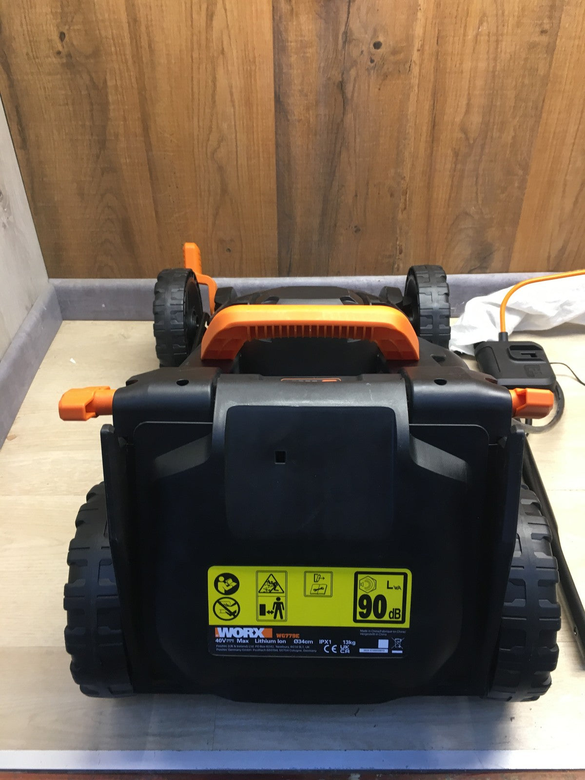 Worx WG779E Akku-Rasenmäher SOLO, I40010