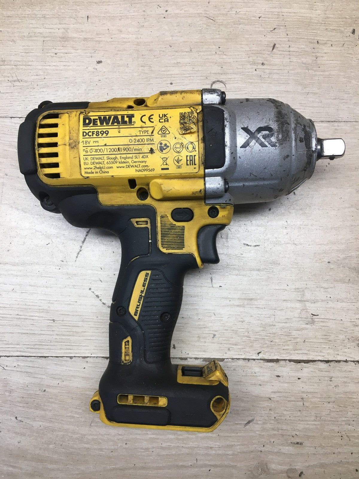 DEWALT Akku-Schlagschrauber DCF899P2, inkl. 2x Akkus, I40043
