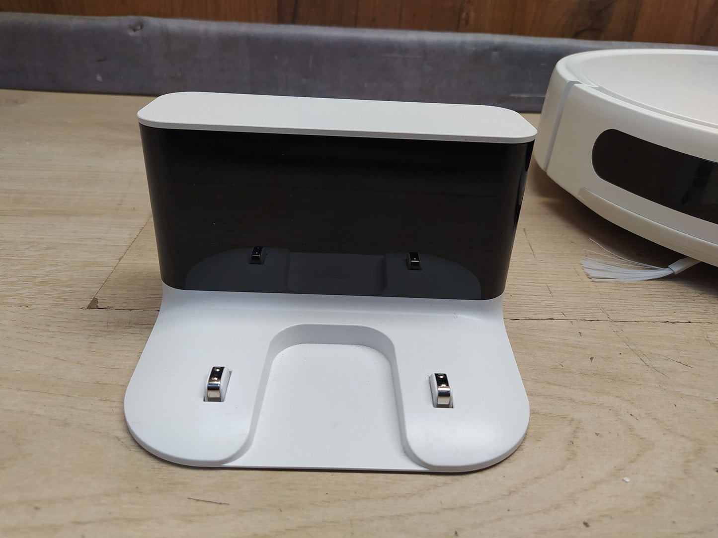 Xiaomi E12 Saugroboter mit Wischfunktion B112, 4000 Pa Saugkraft, I37927