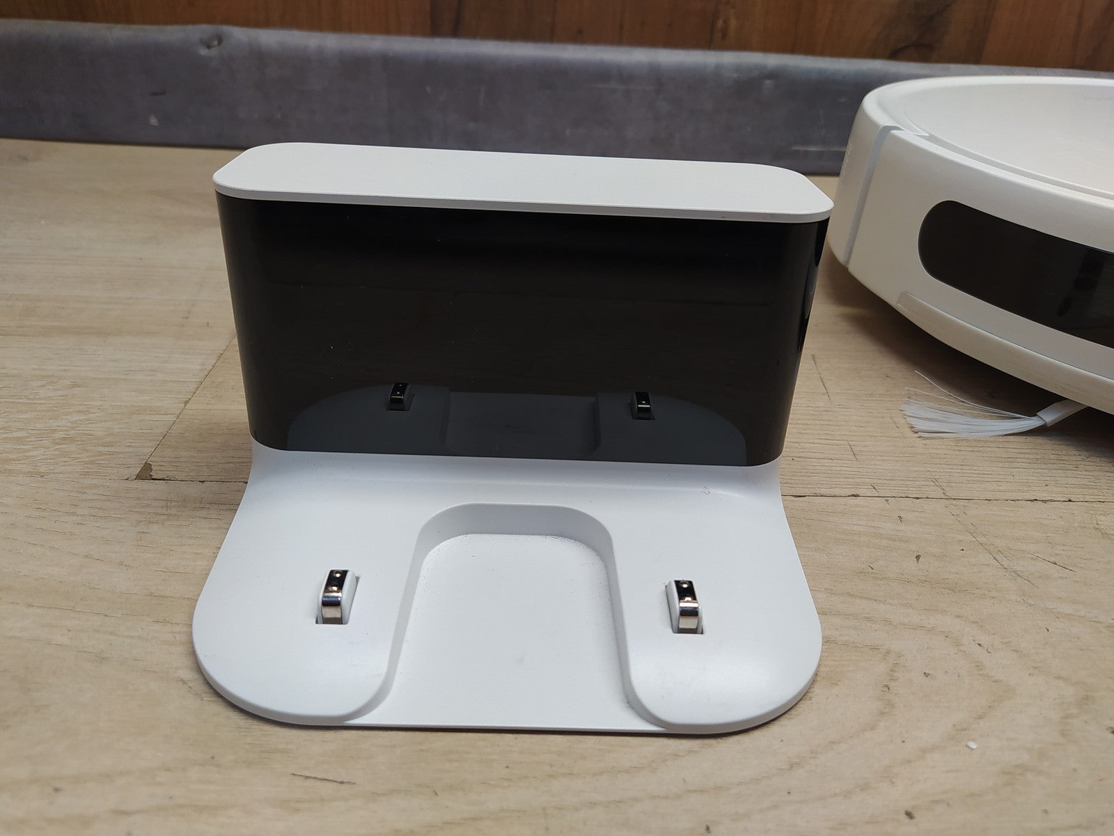 Xiaomi E12 Saugroboter mit Wischfunktion B112, 4000 Pa Saugkraft, I37927