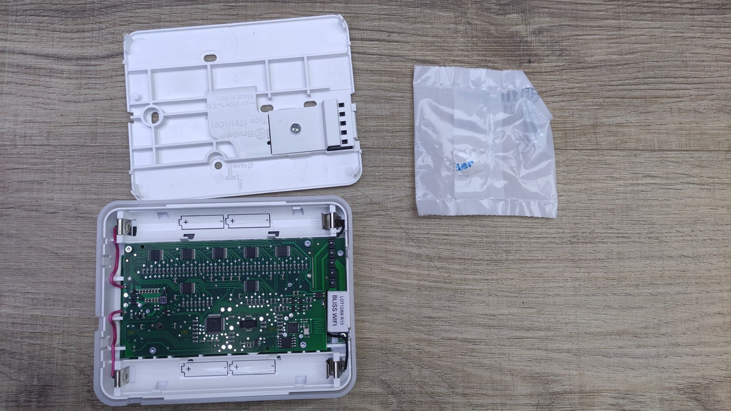 finder Bliss WiFi Chronothermostat 1C9190030W07, I34739