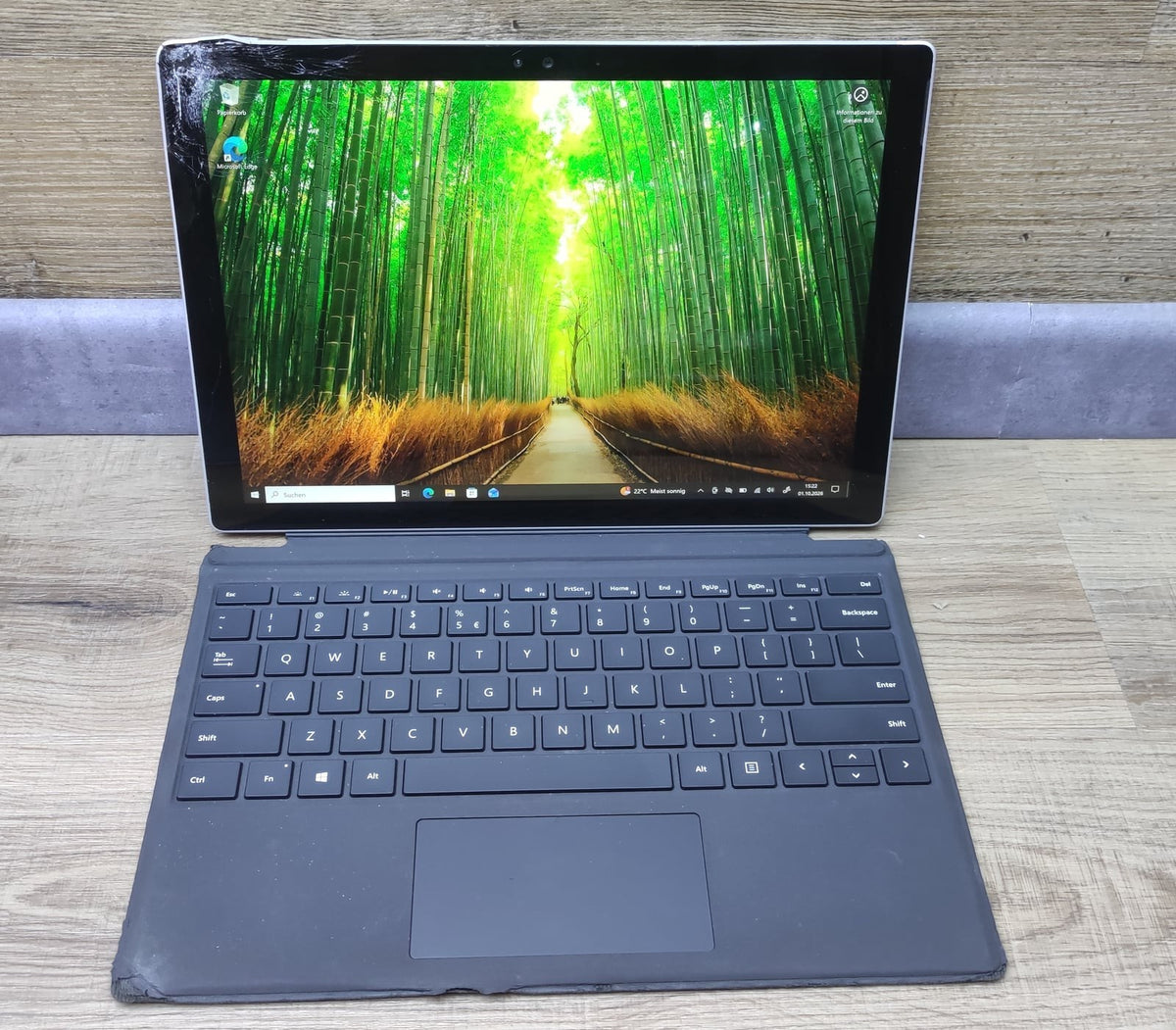 Microsoft Surface Pro 4 Windows Tablet 2736x1824 Touch m3-6Y30 4GB RAM 128GB SSD