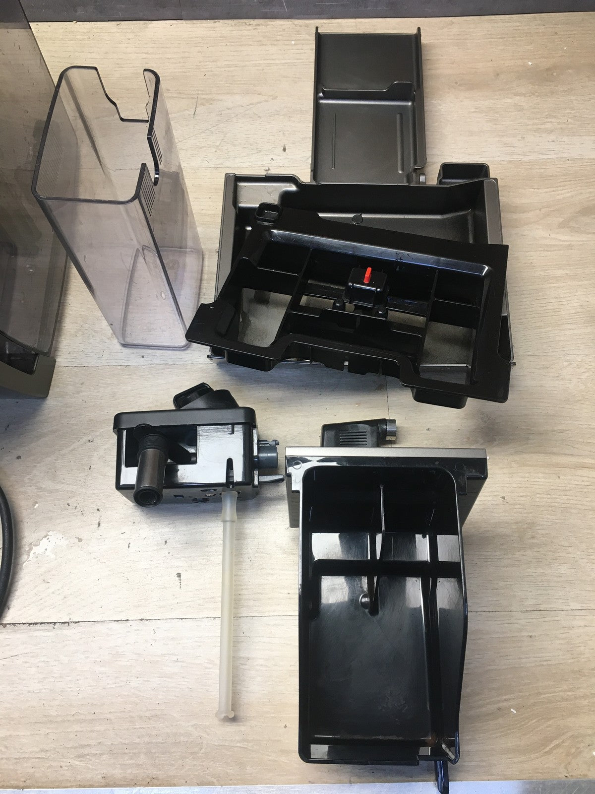 DeLonghi Dinamica Plus Kaffeevollautomat ECAM370.95.T, I38999