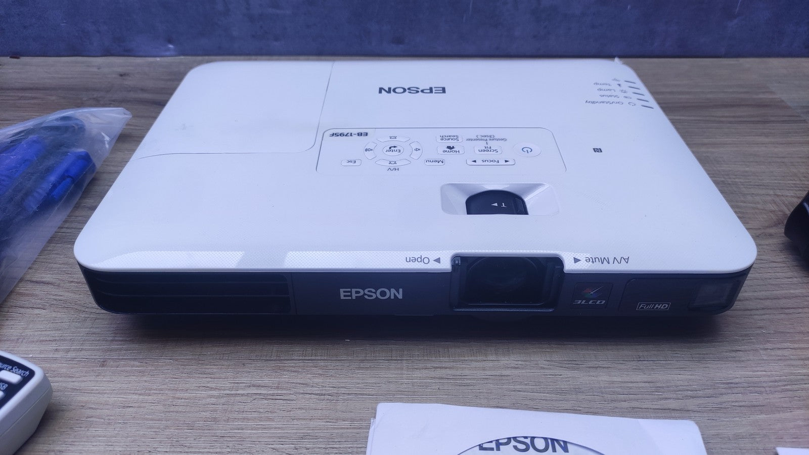 Epson EB-1795F Projektor Weiß I37287
