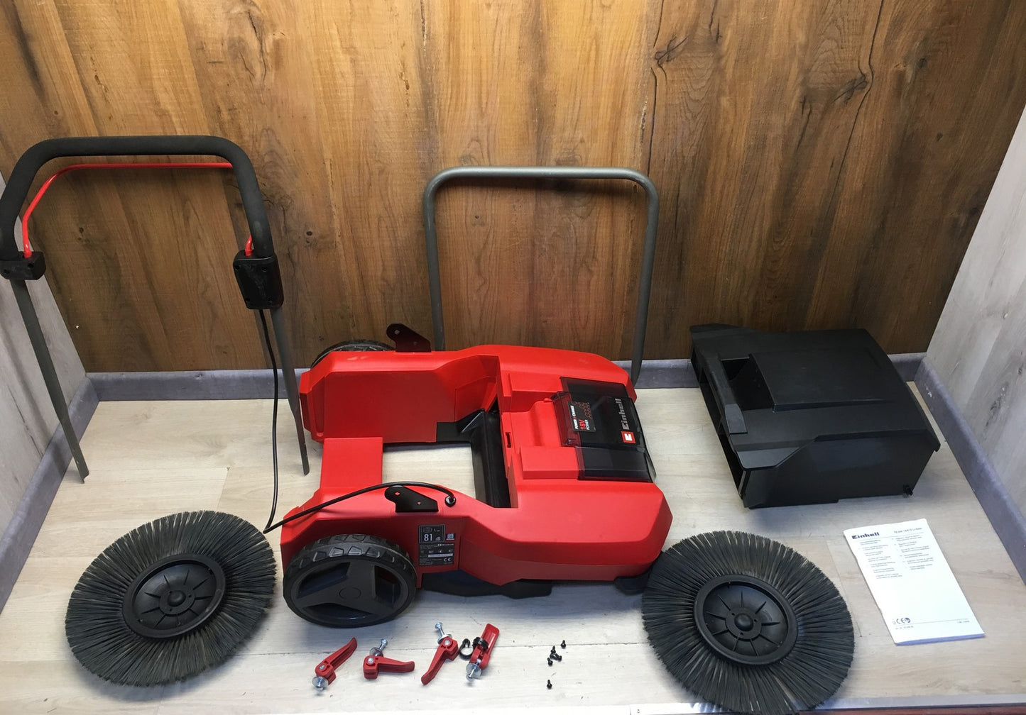 Einhell TE-SW 18/610 Li Akku-Kehrmaschine SOLO Arbeitsbr. 61cm (2352040), I37397