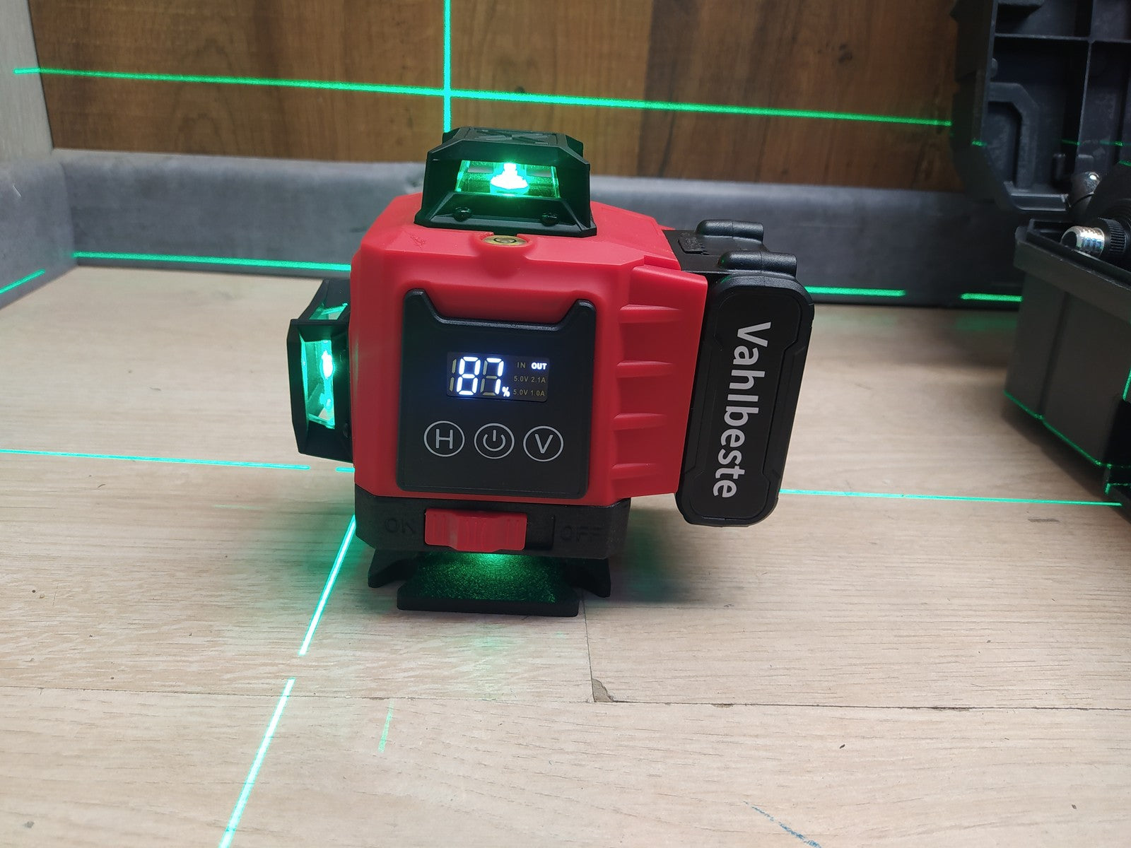 Vahlbeste Kreuzlinienlaser mit Stativ, Laser Wasserwaage mit 2xAkku, I37391